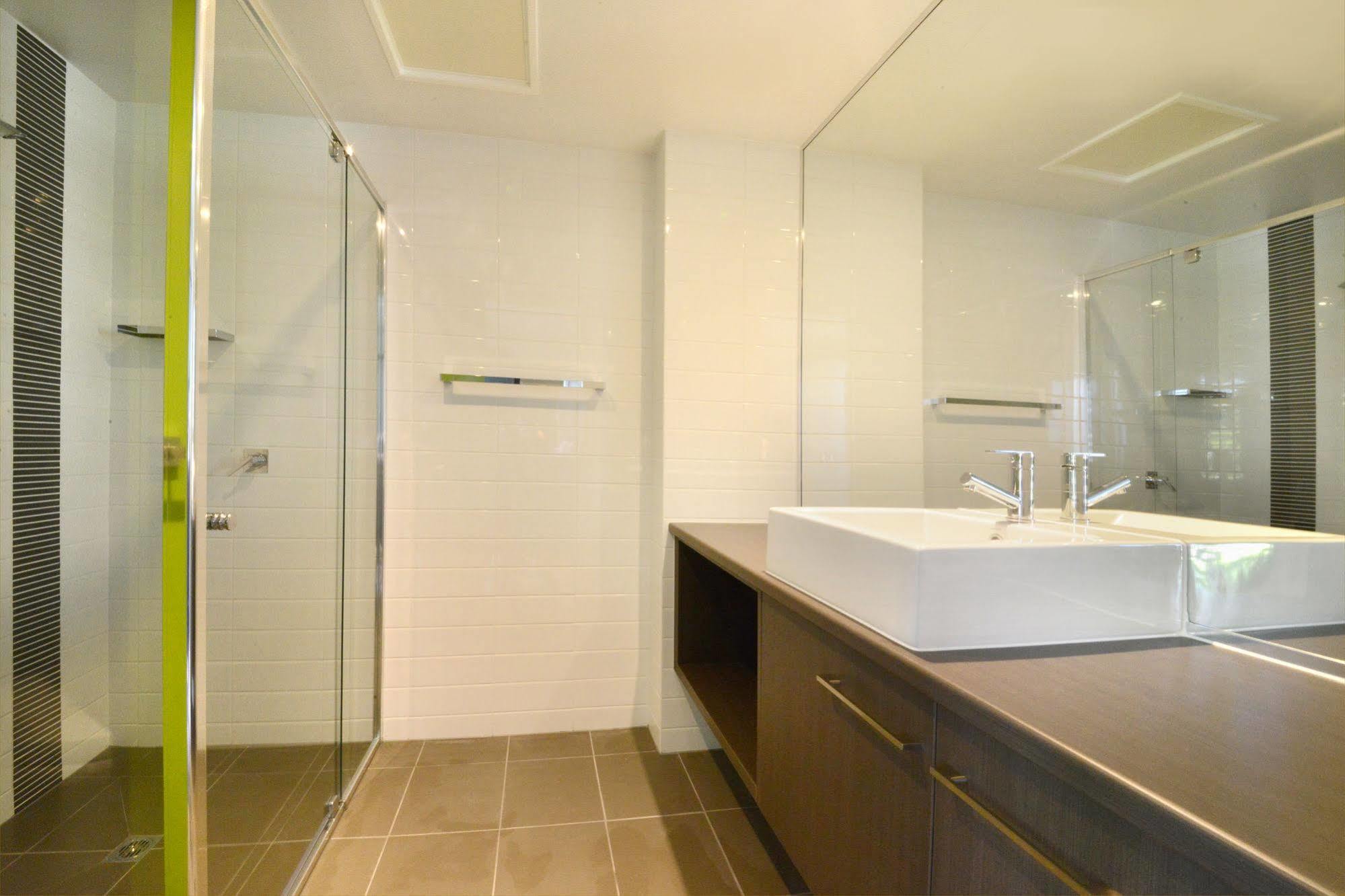 Mackay Oceanside Central Hotel Official Bagian luar foto